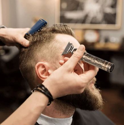 Máquina de Cortar Cabelo e Barba Elétrica e Portátil - Professional